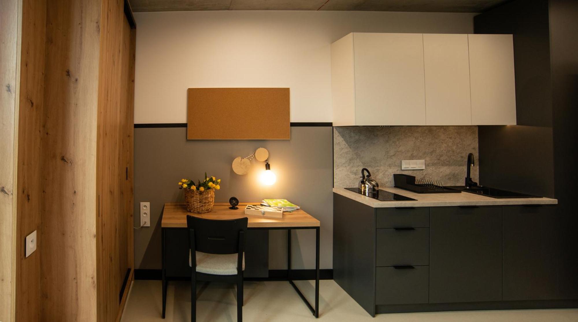 Ht Nest Coliving Appartement Warschau Buitenkant foto
