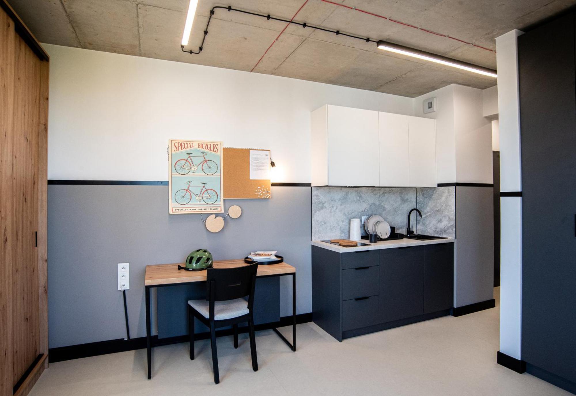Ht Nest Coliving Appartement Warschau Buitenkant foto